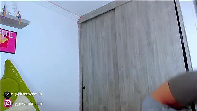 sammy devinne online show from March 15, 9:39 pm