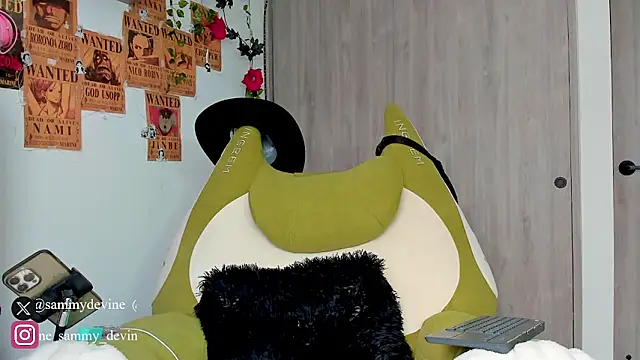 sammy devinne online show from October 20, 8:12 pm