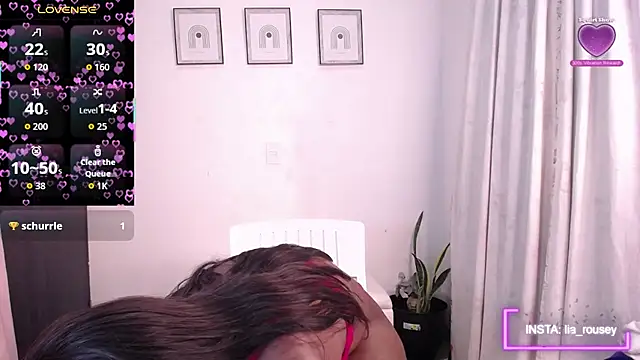 lia rouseyy online show from September 28, 2:51 am