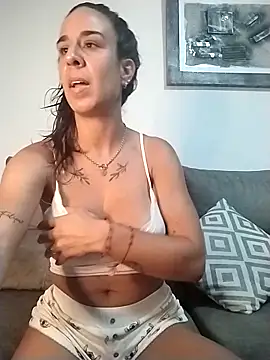 agustinalatina online show from September 17, 8:51 pm