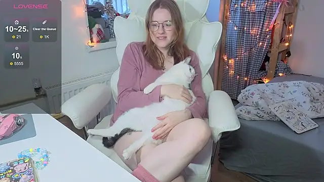 urstripchatgf online show from January 13, 7:36 am