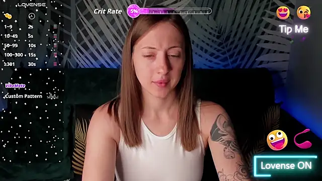 ChristyCrayme online show from June 2, 10:00 pm