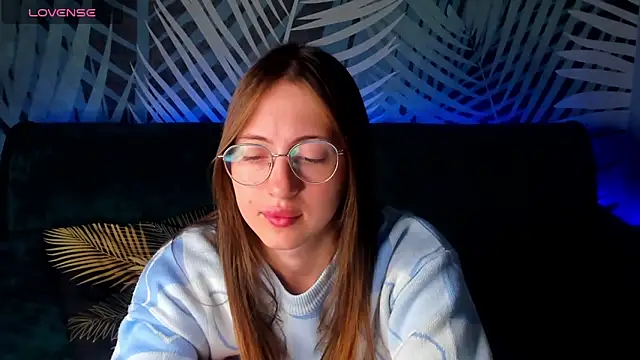 ChristyCrayme online show from October 4, 10:36 pm