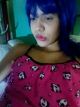 famousfox-69 online show from November 20, 5:08 am