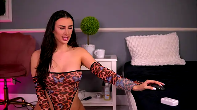 LucyxRios online show from November 8, 9:53 pm