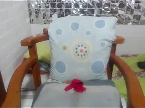 rose-crystal online show from January 15, 11:55 pm