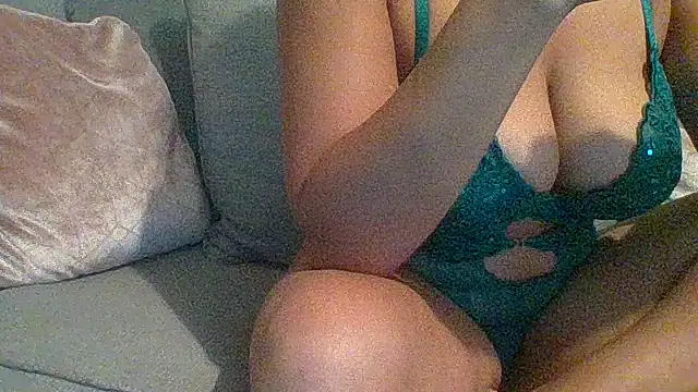 Lusty Lexi90 online show from October 21, 9:57 am