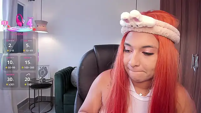 DANDARA THOM online show from September 18, 7:34 pm