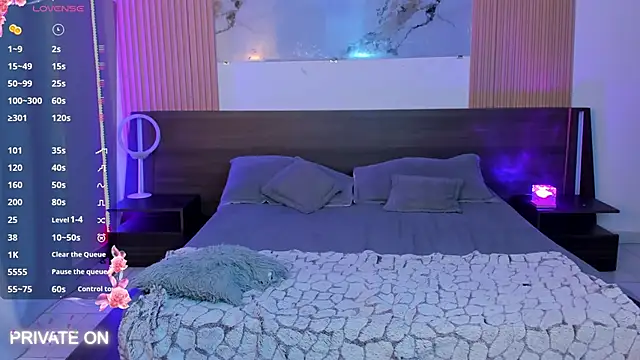 samanthaa moon online show from October 10, 9:31 pm