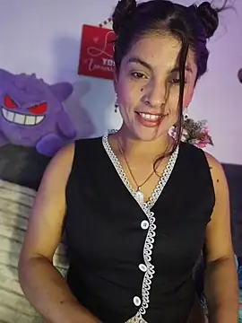 Fox Roxxan online show from April 6, 2:11 am