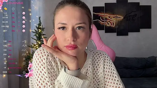 StacyWells online show from December 22, 4:48 am