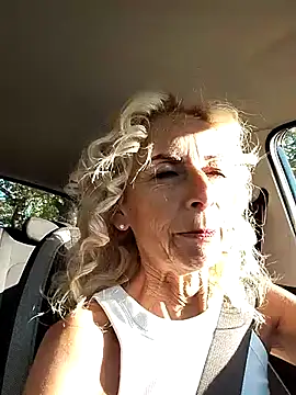 clarabell4 online show from September 18, 6:23 am