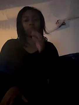 nuttybutter999999 online show from October 28, 2:06 am