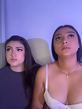 nicolexxaleja online show from June 2, 7:15 pm