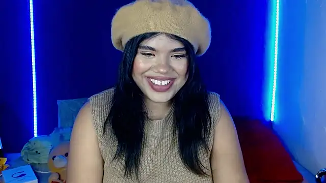 samantha-pettie online show from January 8, 11:20 pm