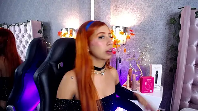 laila stilwiills online show from February 3, 6:22 am