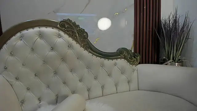 CoralieBronson online show from November 23, 12:51 pm