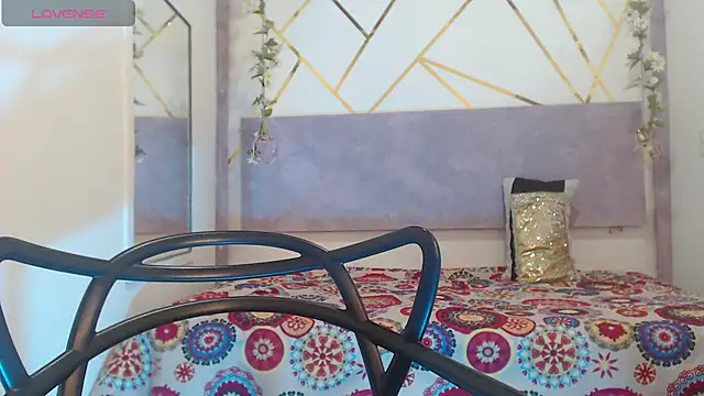 IvyShine7 online show from November 18, 7:59 pm