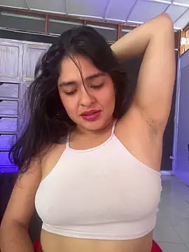 EmilyNoir1 online show from May 6, 9:08 pm