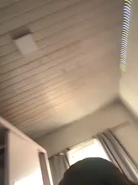 amandaaasilvaa online show from October 4, 8:24 pm