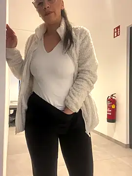 eli5566 online show from January 7, 12:08 pm