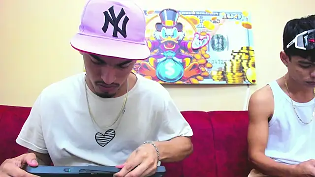 Brownie Lovers online show from November 10, 9:32 pm