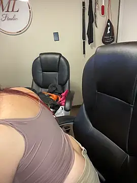 Karen18 boobs online show from March 12, 2:58 am