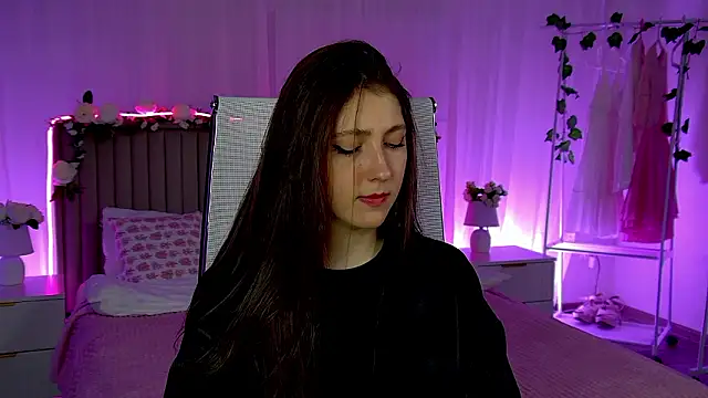 Mary Miiller online show from March 6, 8:20 am