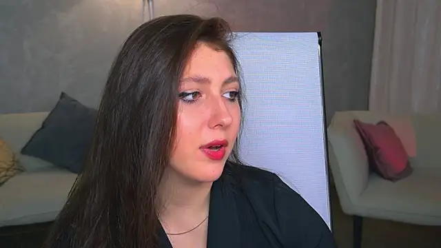 Mary Miiller online show from October 17, 12:30 pm