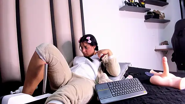 Avi Winklar online show from September 30, 4:18 am