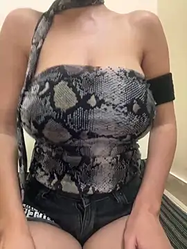 TEEN-BEBO online show from April 11, 7:56 am