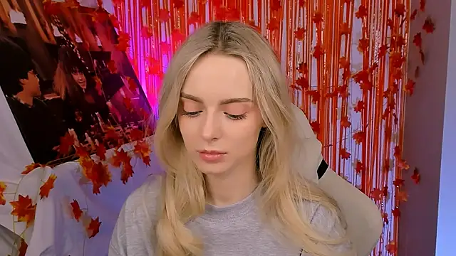 JuliaBrewwer online show from November 17, 1:01 pm