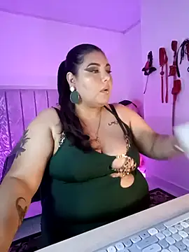 AndreaKinky online show from September 19, 8:35 am