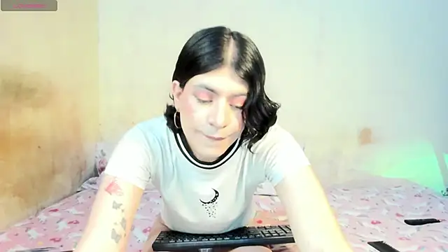 xxxEmmaxx online show from October 13, 6:05 am