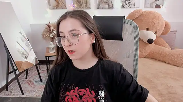 VirtuallVoyant online show from March 27, 8:26 am