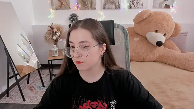 VirtuallVoyant online show from March 27, 6:48 am