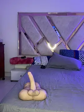 MarianaaSantos online show from March 30, 5:18 am