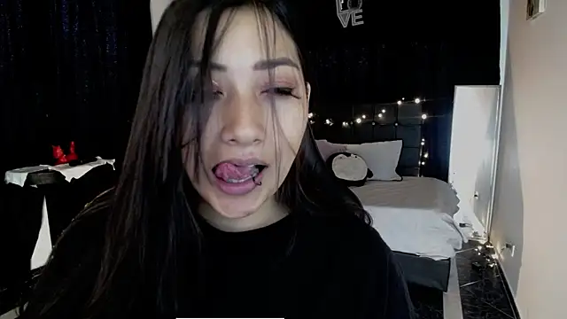 Mia 1120 online show from September 10, 4:40 pm