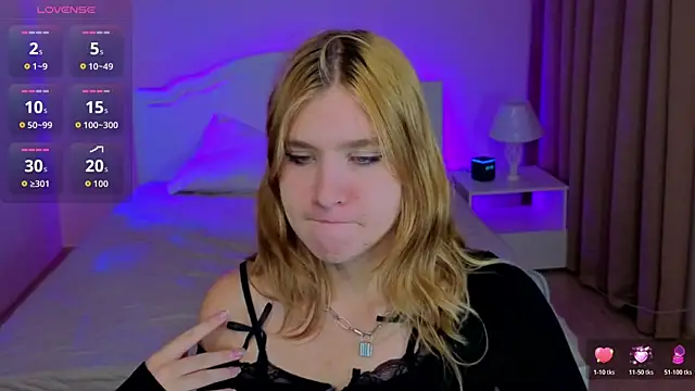 Iris Rain online show from November 21, 11:45 am