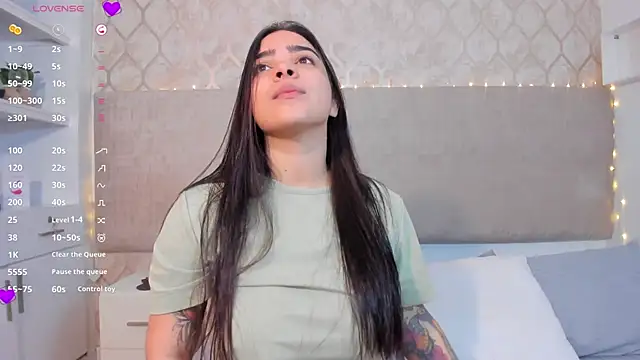 KamilaBetancourt online show from January 14, 11:59 am