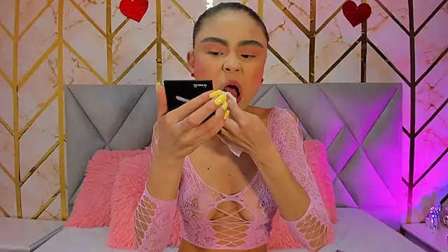 Cassidy 14 online show from April 9, 8:03 pm