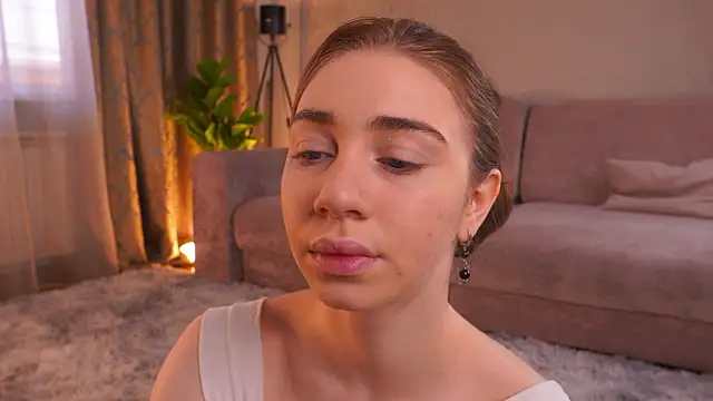 EadlinGillim online show from March 19, 3:22 am