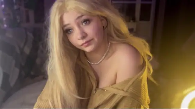 nikoli naw online show from February 21, 9:37 pm