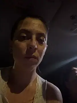 Airelle online show from October 2, 10:04 pm