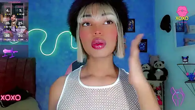 Aishasexy18 online show from December 3, 10:28 am