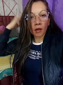 Chriss girl of imaginatio online show from December 2, 11:07 pm