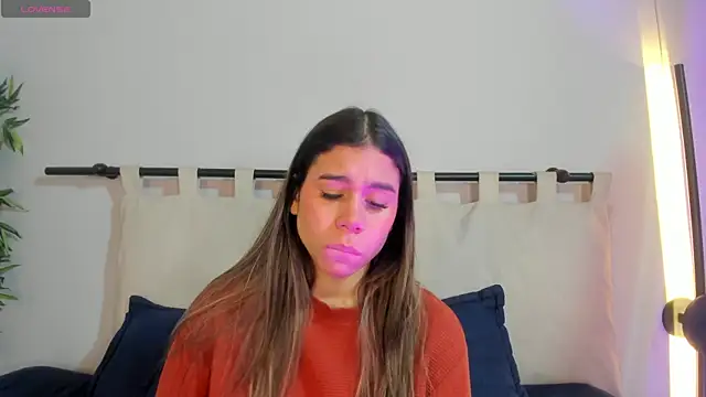 Rachell criss online show from April 18, 4:04 am