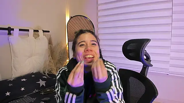 Rachell criss online show from November 8, 3:55 am