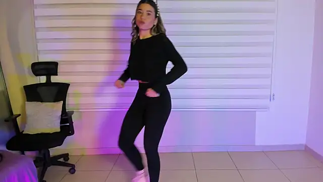 Rachell criss online show from September 30, 4:18 am