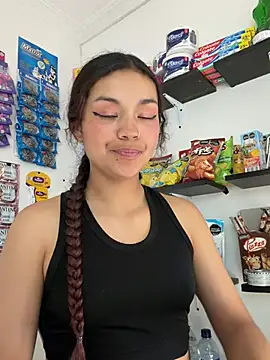 Camilla Miller01 online show from April 16, 9:50 pm